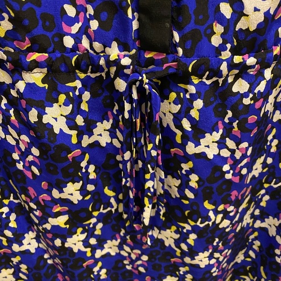 Diane Von Furstenberg Silk Animal Print Multicolor Mini Dress Size 6 - Picture 4 of 12